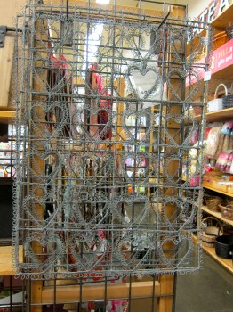 Wire Heart Rack