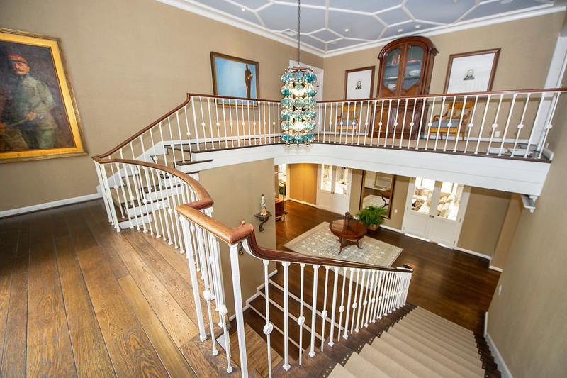 entry staircase